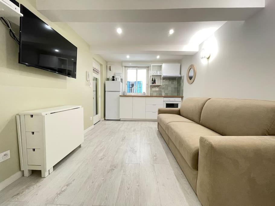 Chez Antho Studio -Studio Cosy Au Coeur Du Panier Vieux Port Apartment Марсилия Екстериор снимка